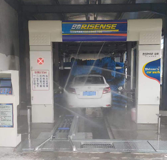河北加氢站安装日森隧道式洗车机