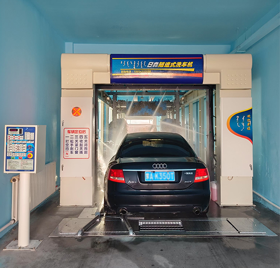 内蒙古加油站安装日森11刷隧道式洗车机